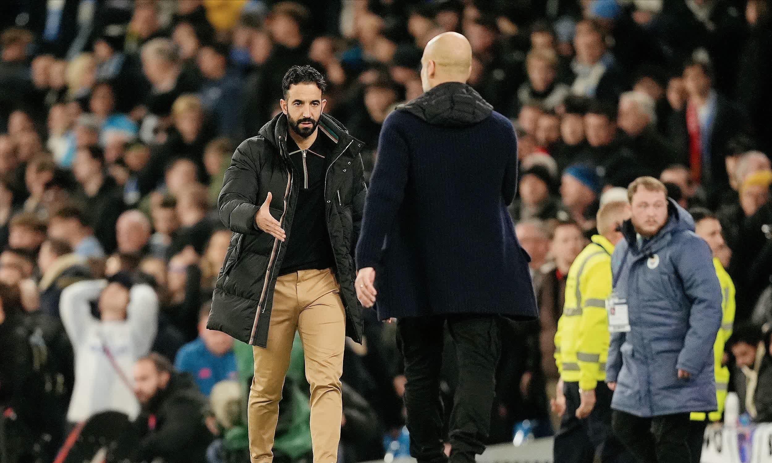 曼联遭遇重挫，英超霸主中暂停一下步伐的简单介绍