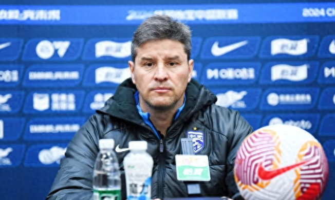 世俱杯官网-雷恩队长伤在身，为胜利全力以赴的简单介绍