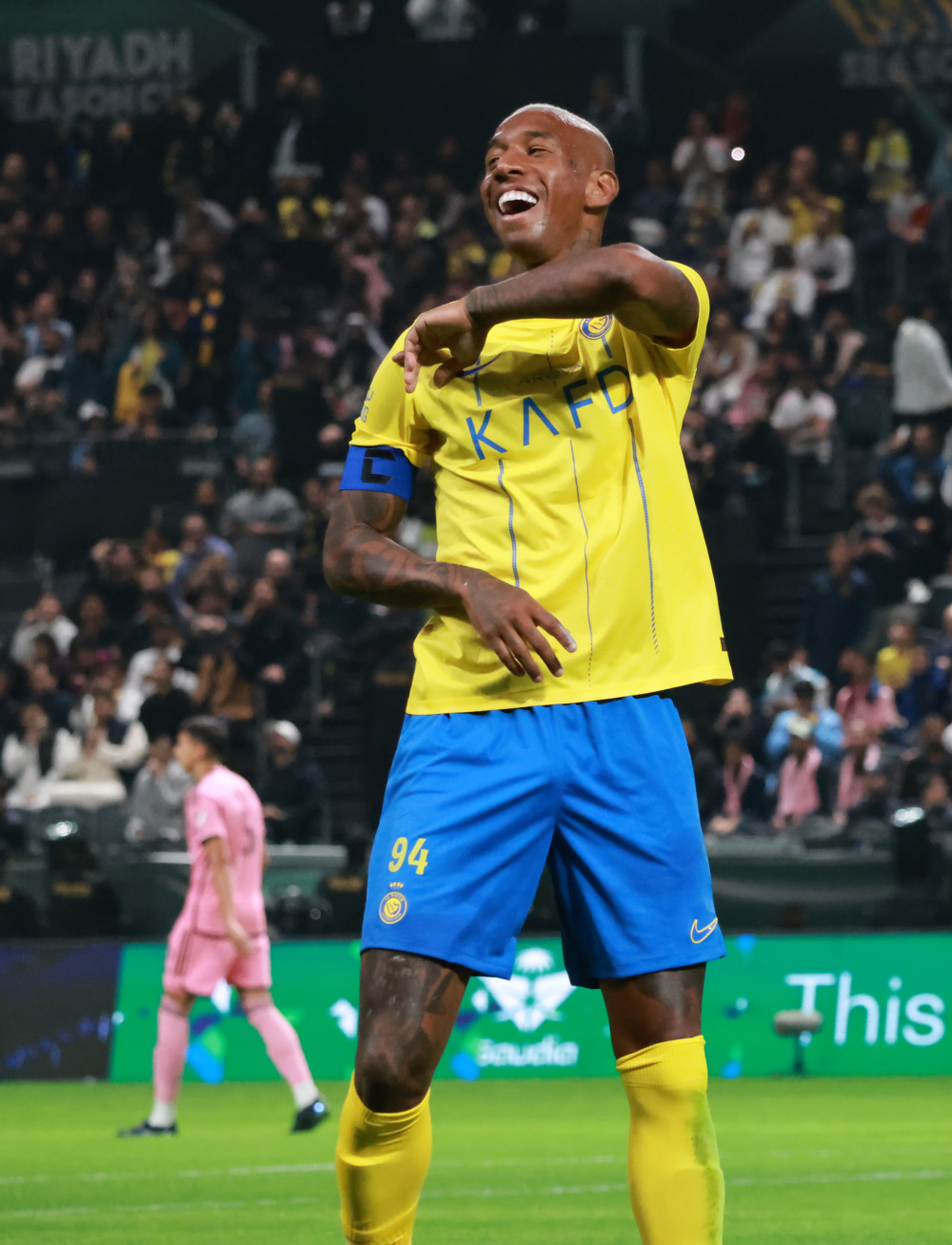 世俱杯奖金-国际友谊赛带来惊喜，球迷尽兴观赛