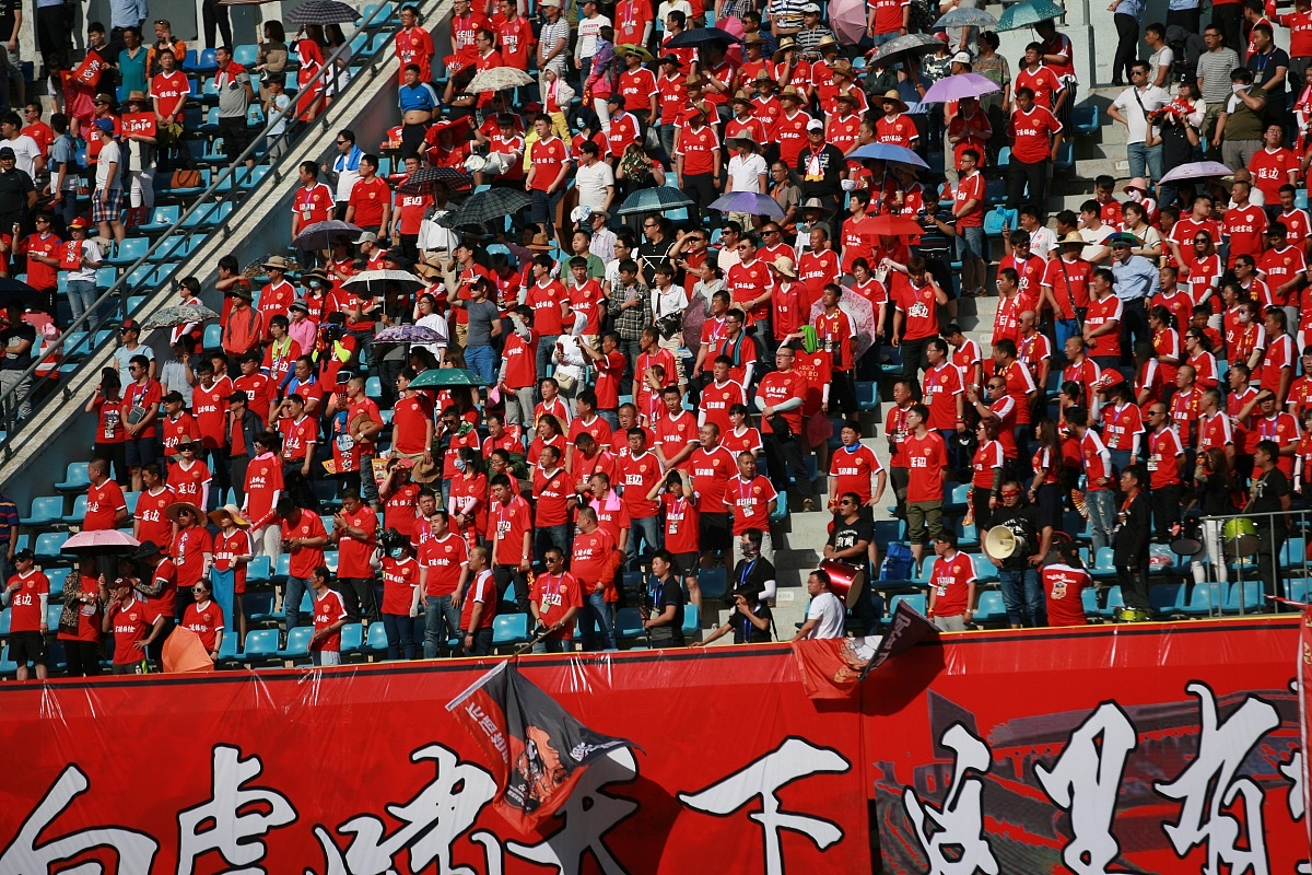 世俱杯分组-体育比赛中，一支队伍取得了关键性胜利