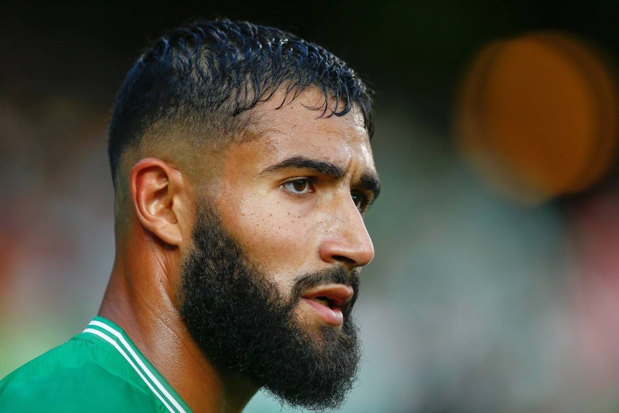 世俱杯冠军-不来梅绿白军团火焰四射，誓与对手厮杀的简单介绍