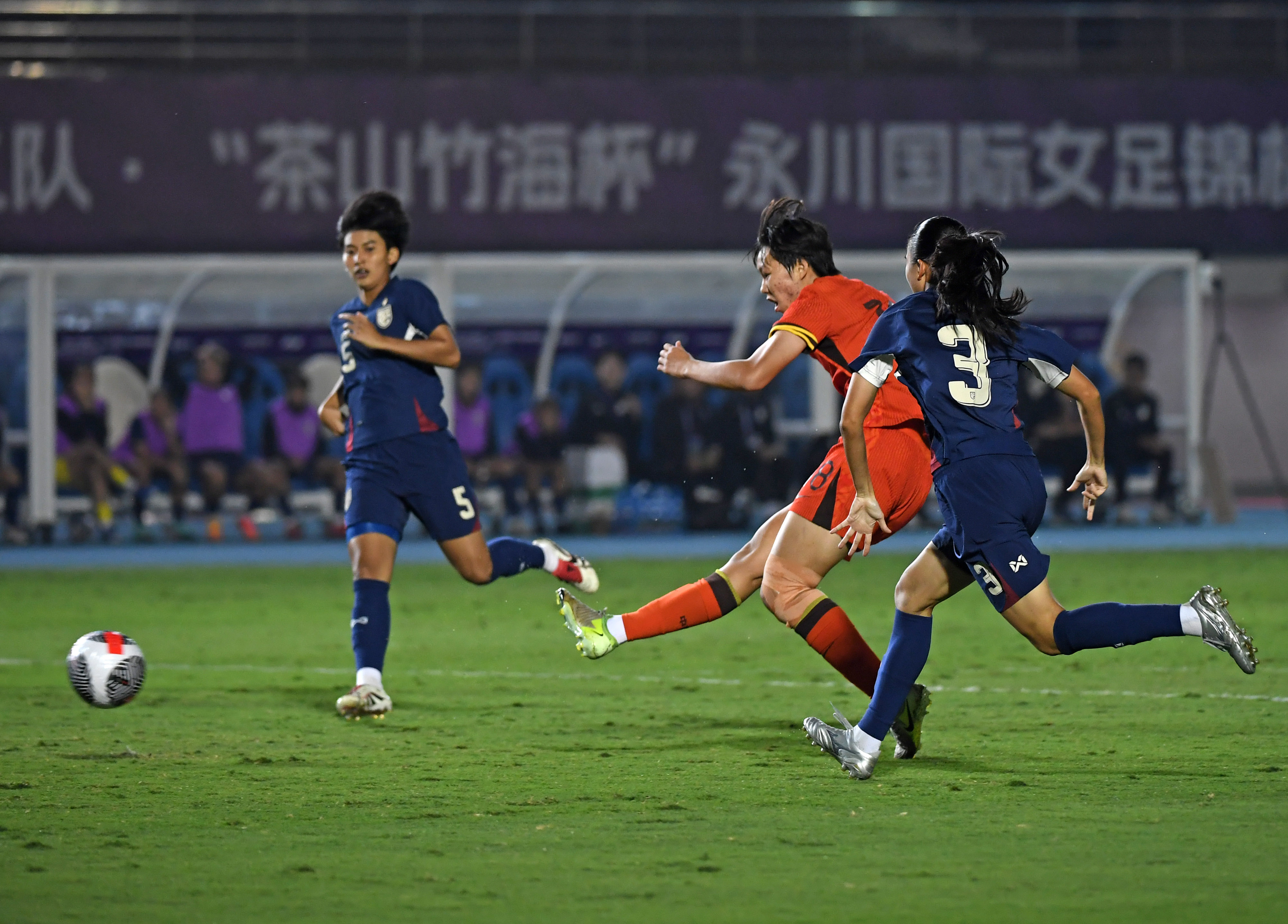 关于中国女足备战国际友谊赛，豪情备战下一阶段比赛的信息