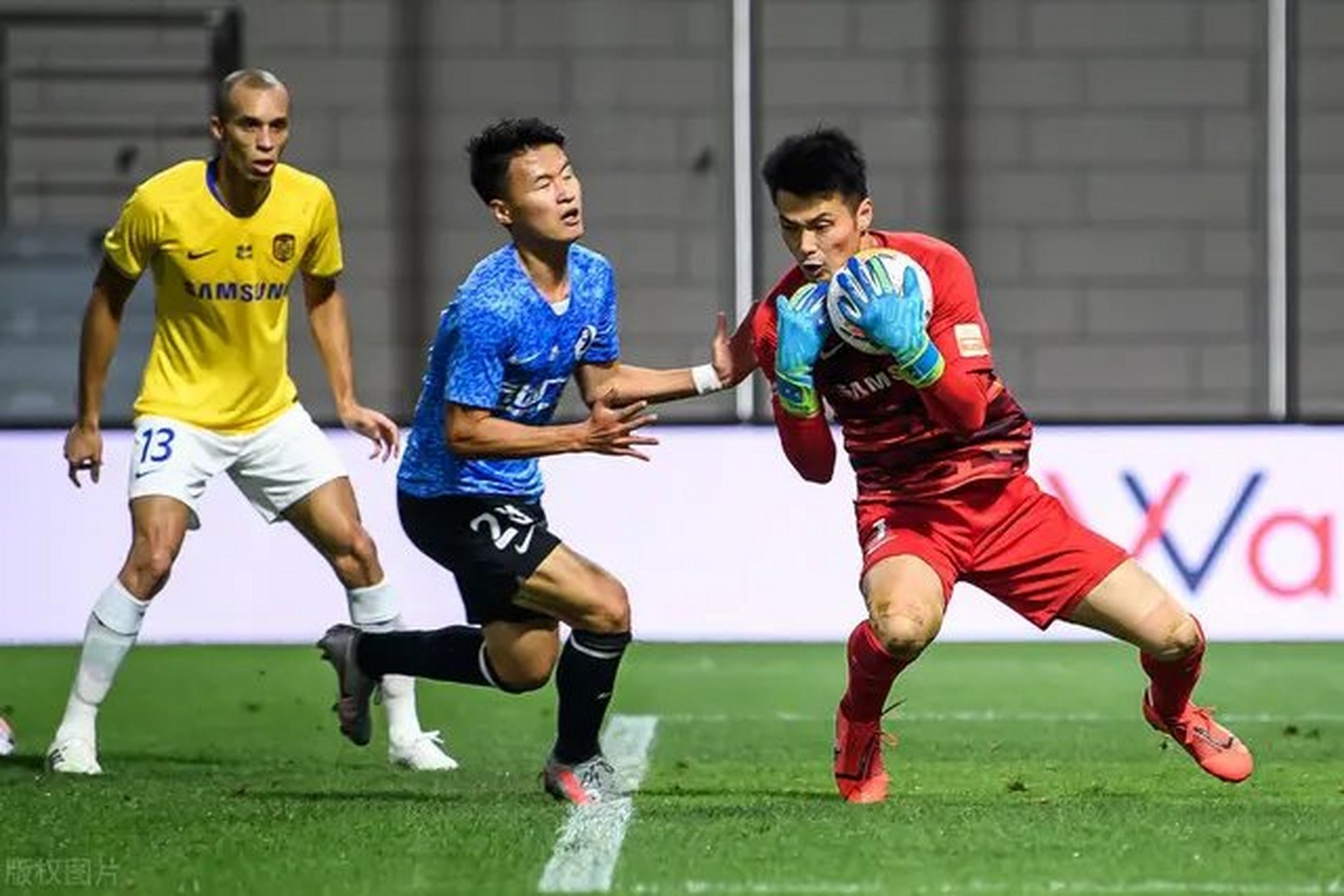 苏宁主场力克人和延续不败的简单介绍