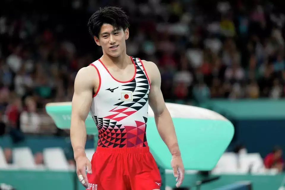 体操项目日本选手表现出色斩获冠军
