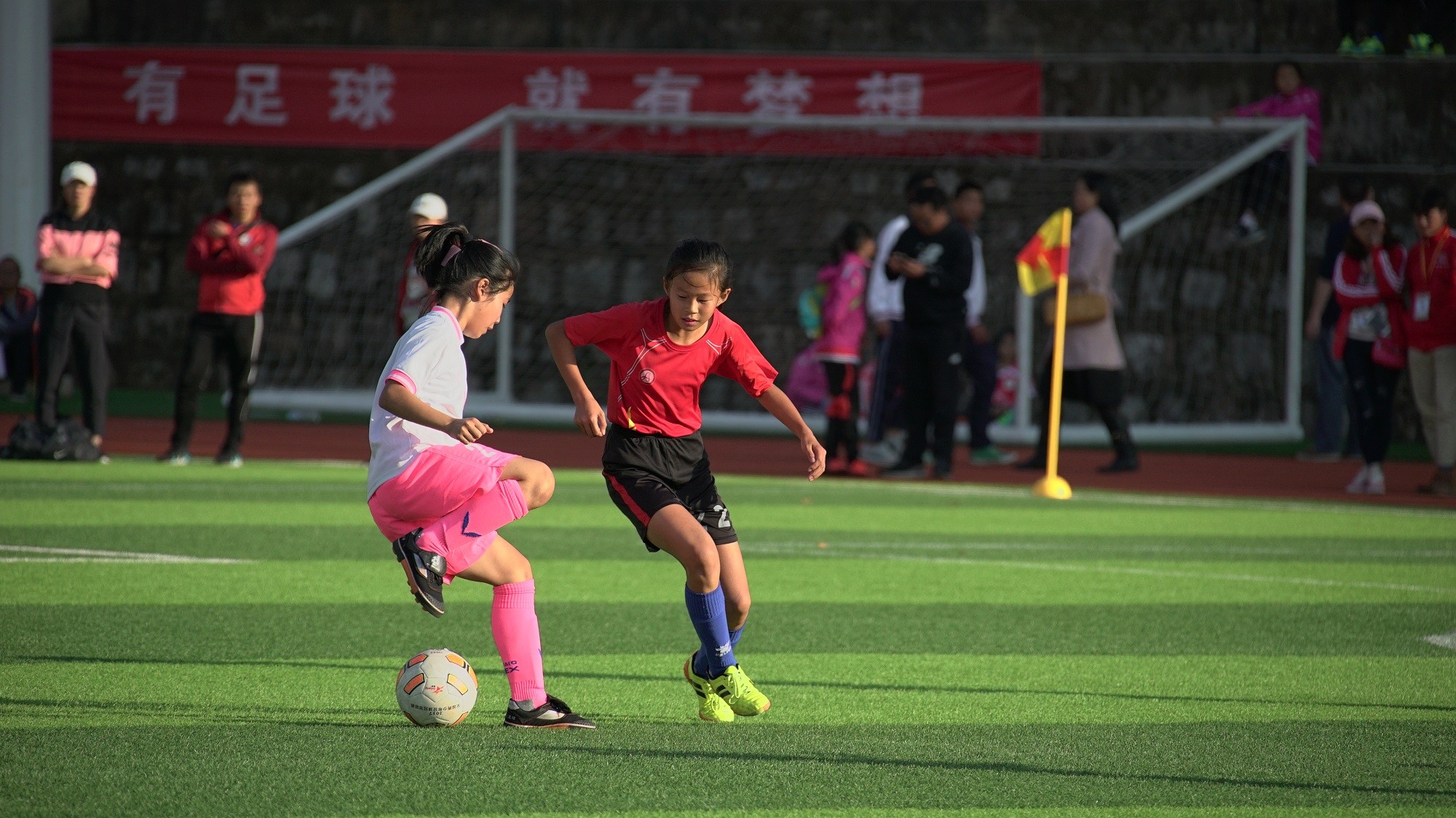 世俱杯冠军-女子足球冠军杯擂台赛开启的简单介绍