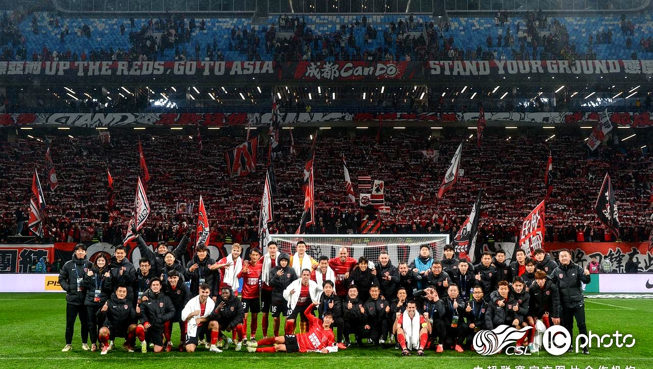 史图加特客场告捷，球队齐力迎接下一场