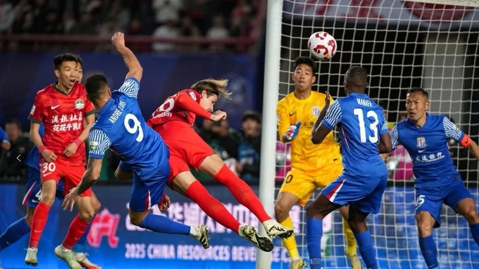 上海申花遭遇主场惨败，备战欠佳