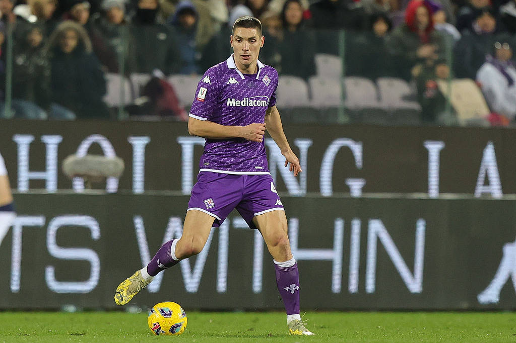 包含佛罗伦萨痛失关键球员，影响球队整体实力的词条