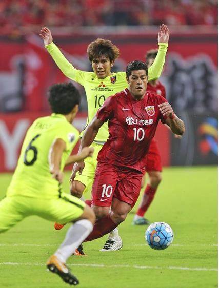 客场作战难度增大，球队全力抗衡取得平局