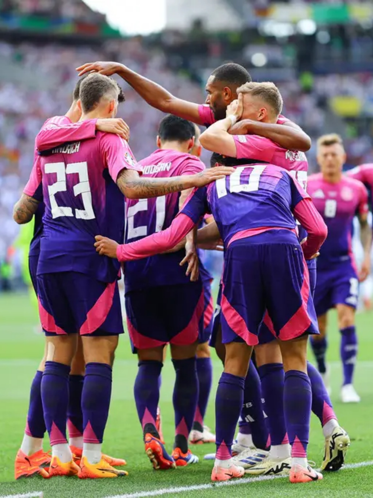 匈牙利队晋级欧洲锦标赛，战胜对手