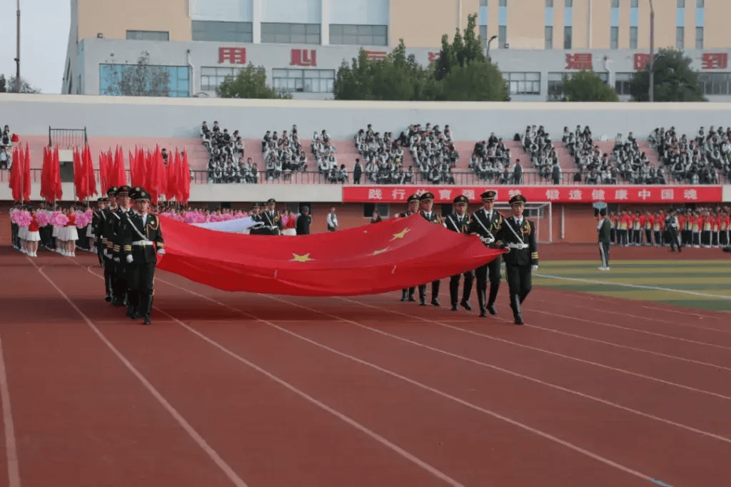 新赛季开幕式盛大举行，展示球队壮丽风采