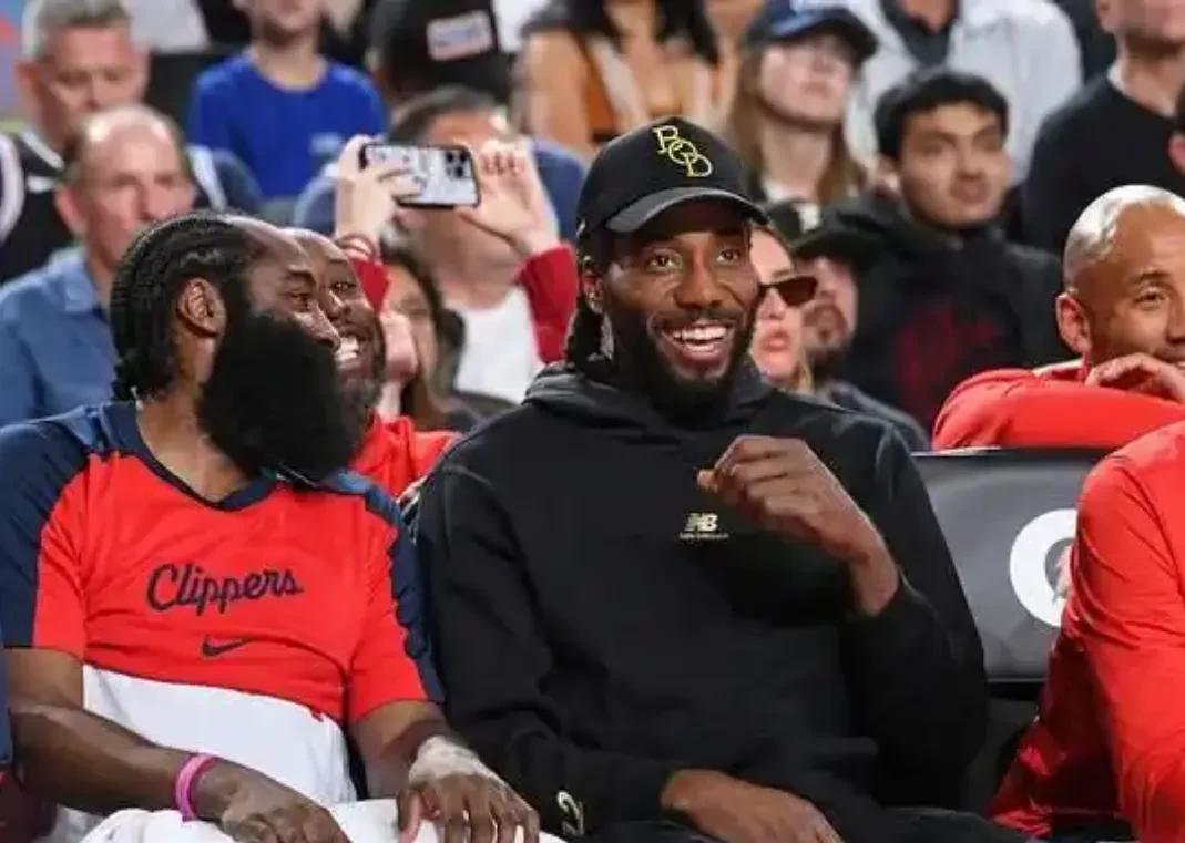 世俱杯参赛资格-北亚球队团结拼搏，赢得场上胜利