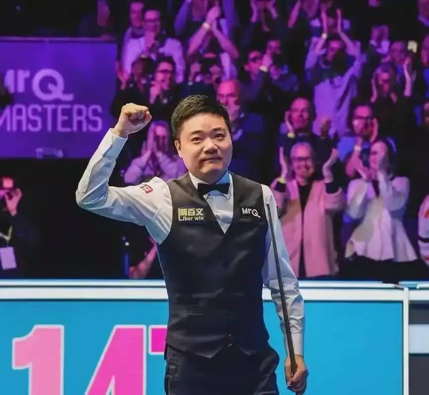 一位当家球星在比赛中贡献突出