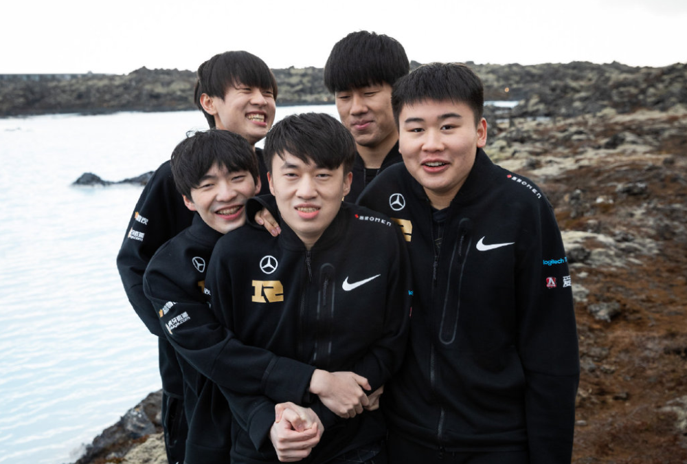 世俱杯参赛资格-DK轻取G2，Doinb关键团战开团秒人宿命之战成都决赛之夜，锁定晋级资格的简单介绍