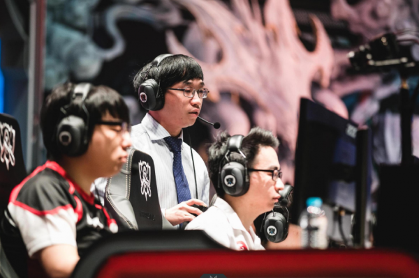 世俱杯改制-HKA横扫100T，Uzi操刀奇招英雄翻盘顶尖较量八强赛，锁定晋级资格