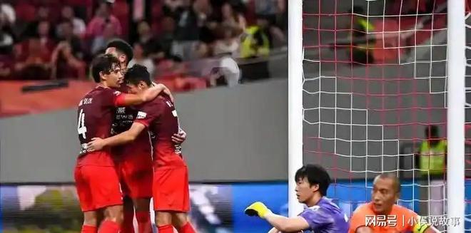 上海上港主场击败青岛海牛，终结失利