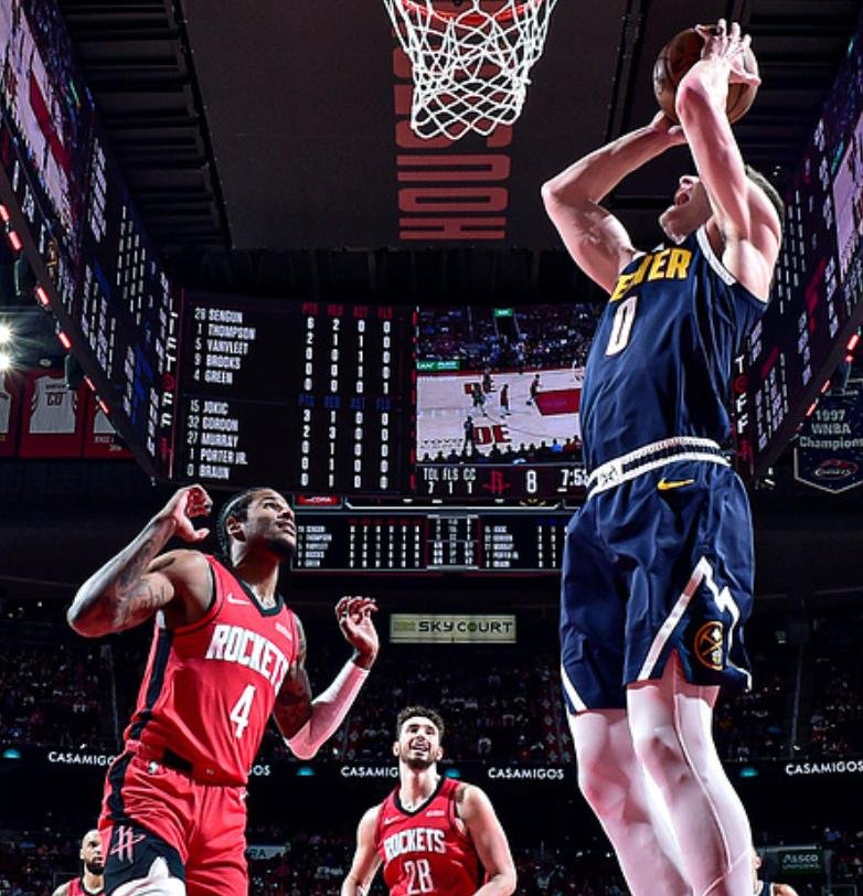 火箭胜掘金，终结两连败