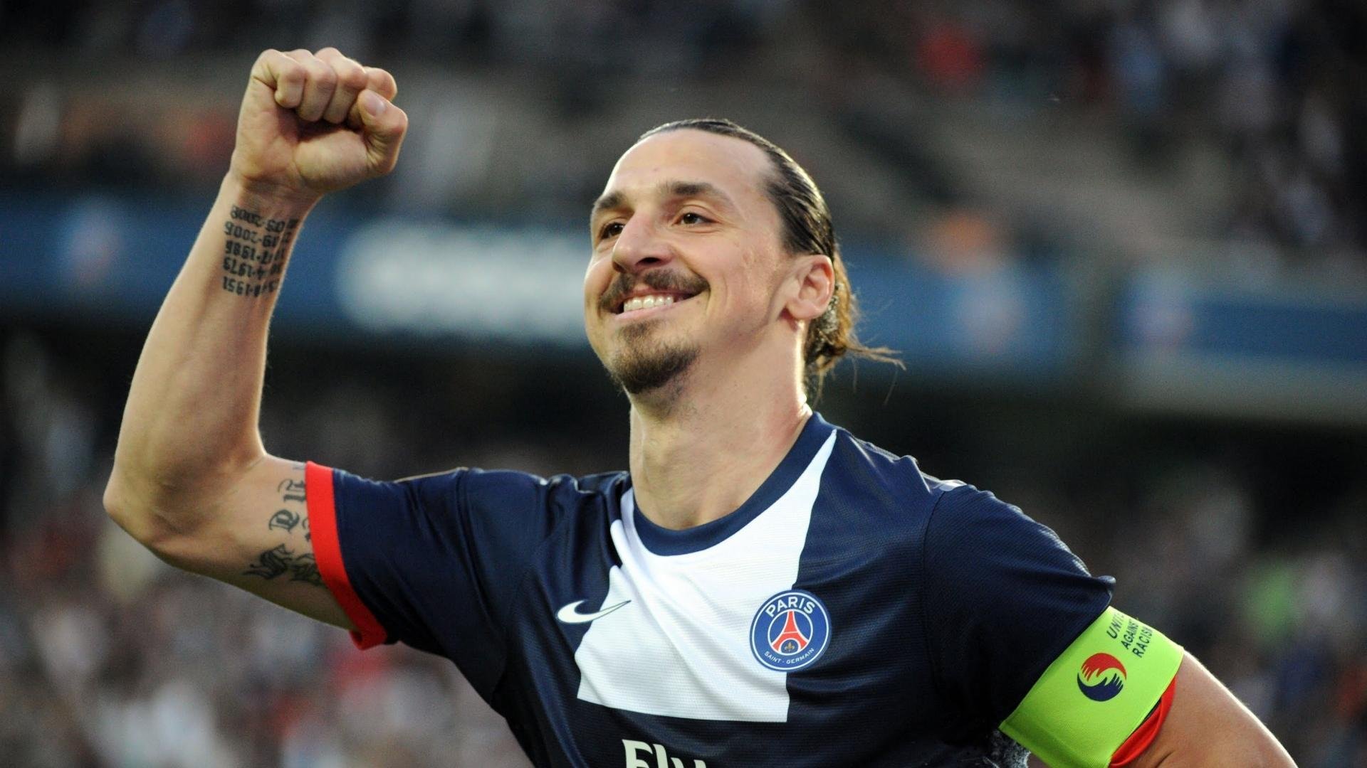 世俱杯决赛-最后一圈！迈凯伦绝杀威廉姆斯，勒克莱尔疯狂超车点燃赛场